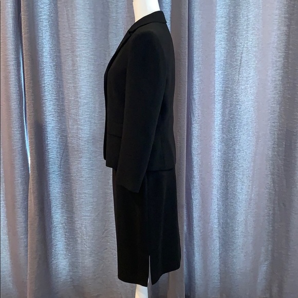Tahari Jacket/Blazer & Skirt Suit Black EUC 8P - Picture 5 of 14